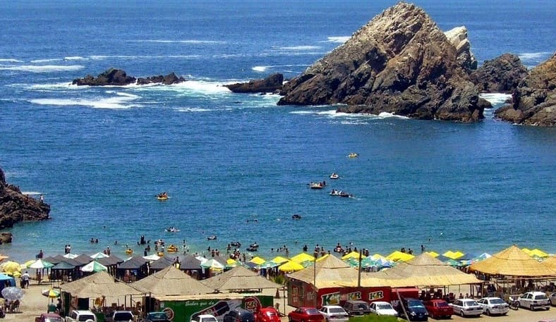 Playa en Islay Arequipa